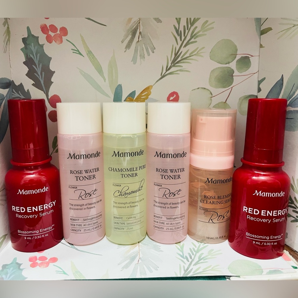 Mamonde 6PC K-Beauty Red Energy Serum, Rose & Chamomile Toner sample